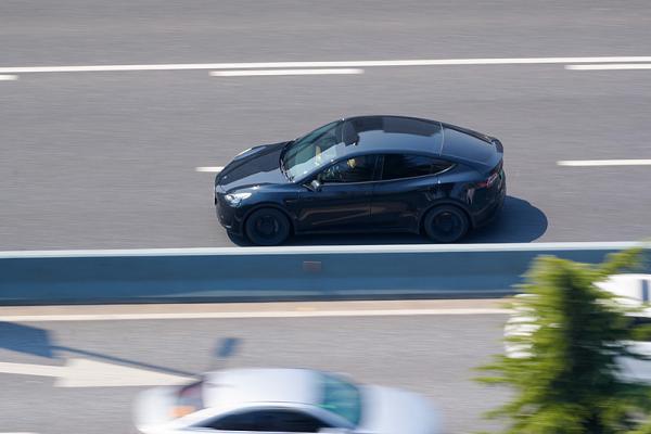 京牌出租存在的真实原因分析：从资源错配到摇号制度优化的几点建议