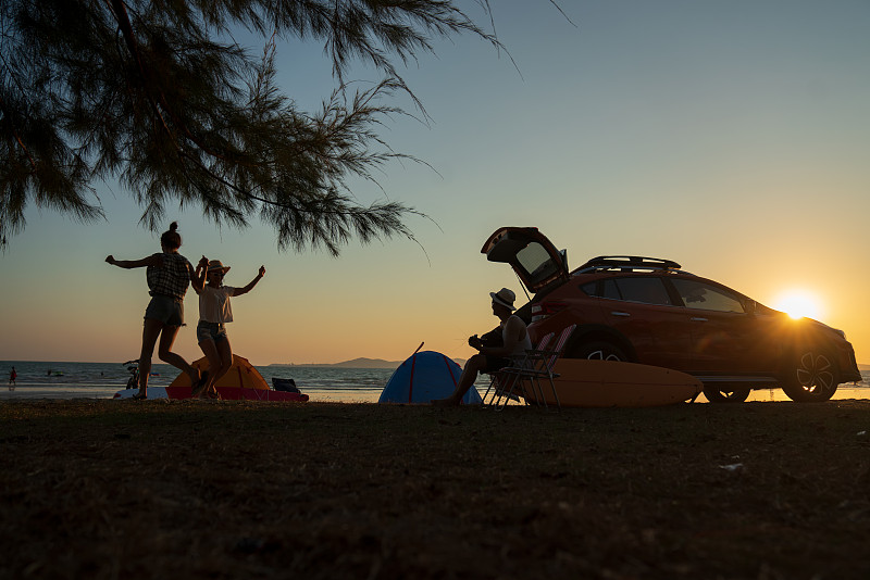 工信部：新能源汽车、光伏等重点行业竞争生态持续改善