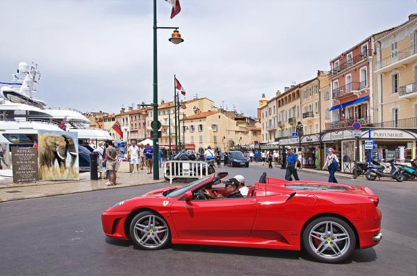 >北京海通汽车租赁有限公司